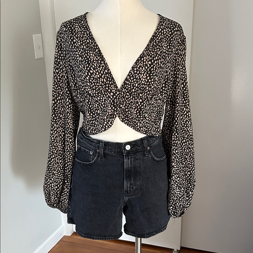 Black and White Crop Top